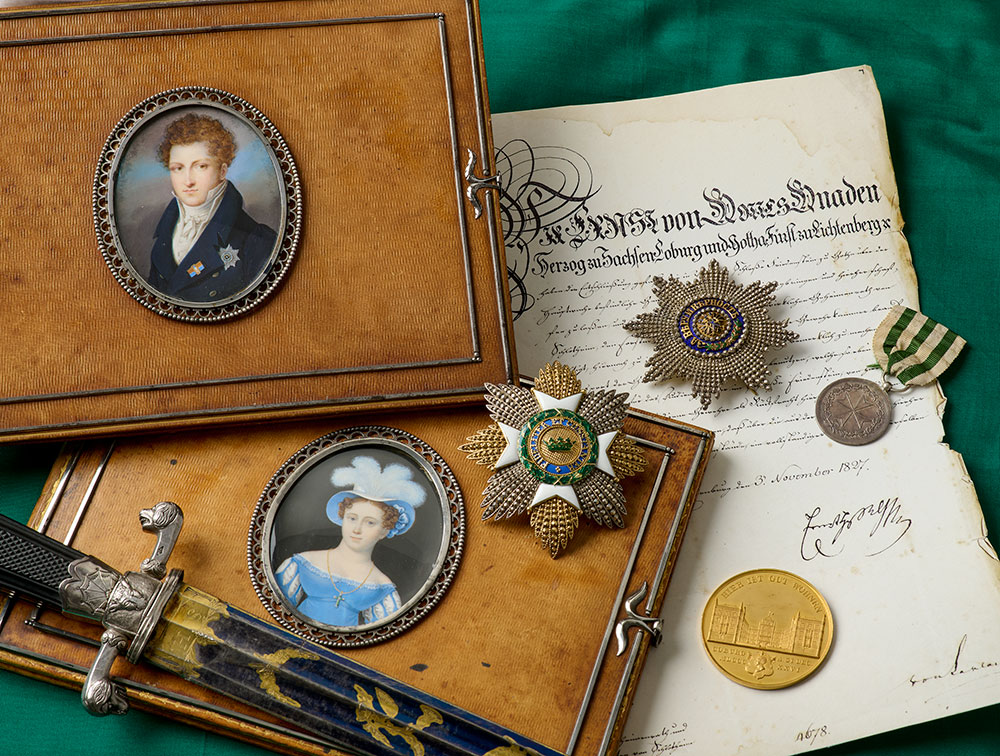 Szenographie mit Objekten und Dokumenten aus dem Besitz Herzog Ernst I. von Sachsen-Coburg und Gotha. Kunstsammlungen der Veste Coburg; Landesarchiv Thüringen – Staatsarchiv Gotha (Foto: Dieter Ertel) Sonderausstellung 1826 Sachsen-Coburg und Gotha