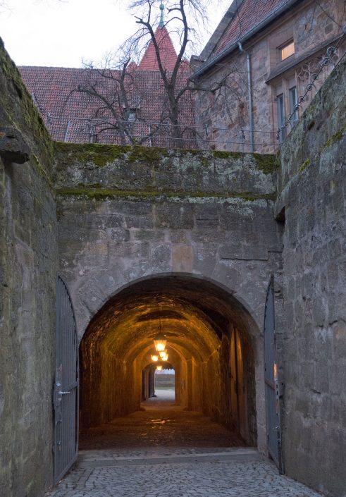 Tunnel zum Roten Turm und auf die Bärenbastei